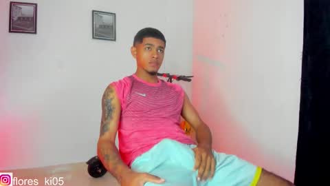 k_florez online show from December 19, 2025, 7:43 pm