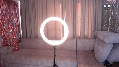 Amely online show from October 10, 2025, 3:49 am