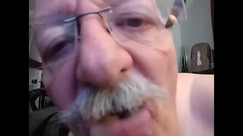 kabriggs136 online show from October 30, 2025, 6:41 pm