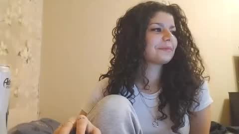 Snapshot of kaeaglin chatting on April 10, 2026, 6:01 pm Kaya online show from April 10, 2026, 6:01 pm