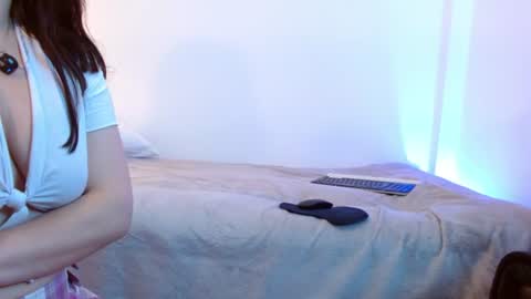 ChloeIndependient model online show from July 9, 2026, 4:11 pm