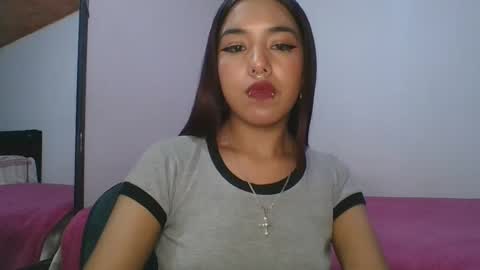 KAHELIINDEPENDENT MODEL online show from January 23, 2025, 11:26 pm