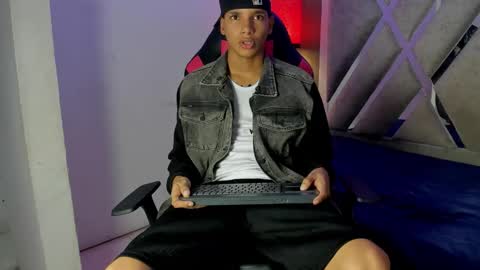 KAI online show from December 3, 2025, 3:25 am