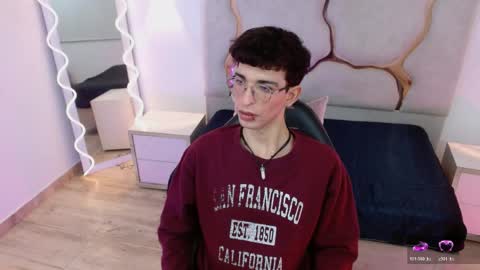 kai_tay1 online show from April 14, 2026, 11:38 am