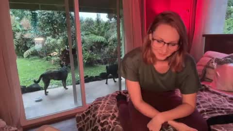 Kailee Smile online show from May 18, 2026, 4:29 am