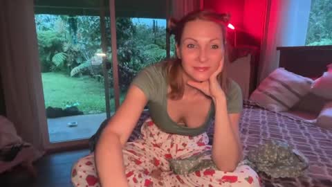 Kailee Smile online show from May 20, 2026, 4:40 am