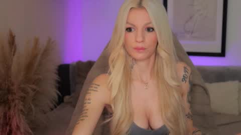 Kaira online show from January 5, 2026, 8:01 pm