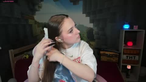 Kaisa online show from April 12, 2026, 8:03 pm