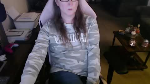 Camprincess331 online show from November 13, 2025, 2:43 am