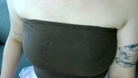 Kaitlin online show from July 1, 2026, 10:06 am