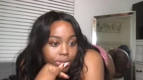 kaitlyncamsx online show from January 26, 2025, 5:13 am