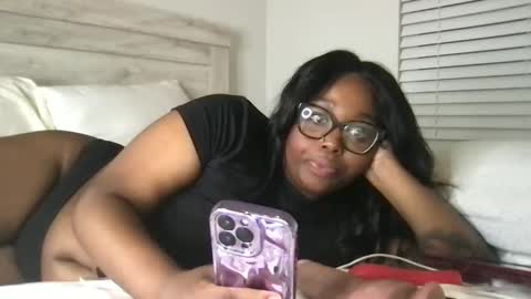 kaitlyncamsx online show from February 5, 2025, 6:56 am