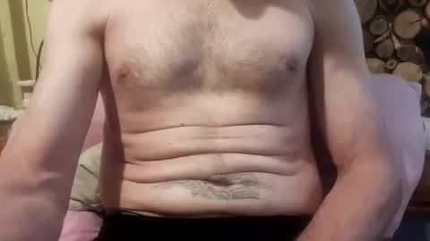 Olik1979 online show from May 17, 2026, 4:43 am