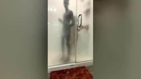 Snapshot of kaledaddee777 chatting on February 8, 2026, 7:39 pm Silk Chocolate online show from February 8, 2026, 7:39 pm