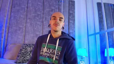 Snapshot of kaletattoos chatting on January 16, 2026, 11:03 am Kale online show from January 16, 2026, 11:03 am