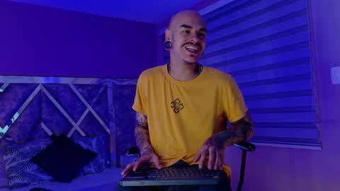 Snapshot of kaletattoos chatting on February 16, 2026, 11:17 am Kale online show from February 16, 2026, 11:17 am