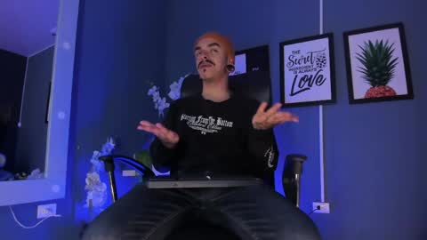 Snapshot of kaletattoos chatting on March 28, 2026, 11:10 am Kale online show from March 28, 2026, 11:10 am