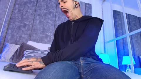 Snapshot of kaletattoos chatting on April 7, 2026, 11:10 am Kale online show from April 7, 2026, 11:10 am