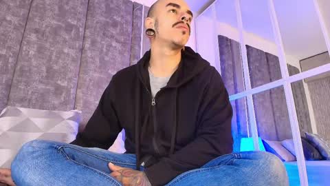 Snapshot of kaletattoos chatting on April 8, 2026, 11:10 am Kale online show from April 8, 2026, 11:10 am