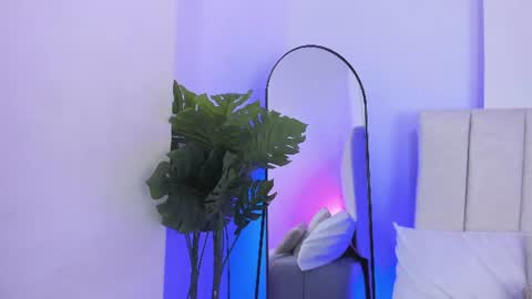 Kali Bloom  online show from July 21, 2026, 9:39 pm