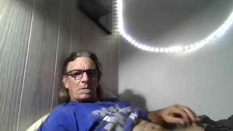 kalifornia91666 online show from September 29, 2025, 5:23 am