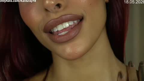 kaligray10 online show from May 18, 2026, 8:47 pm