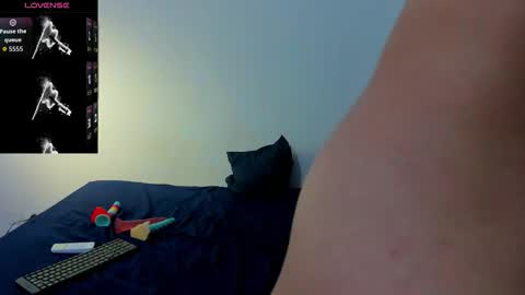 Kaliith online show from March 16, 2026, 11:42 pm