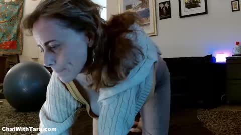 Tara Smith online show from October 18, 2025, 2:07 pm