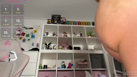 Snapshot of kalina_kittie chatting on February 7, 2026, 12:03 am Kalina Kittie online show from February 7, 2026, 12:03 am