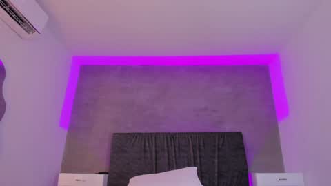 Carolina   online show from February 3, 2025, 3:49 pm