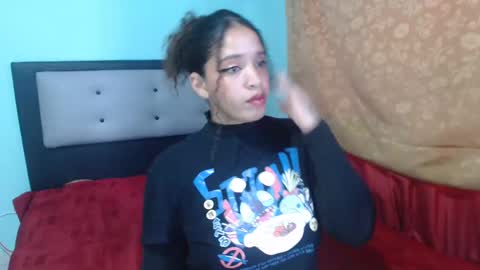 Snapshot of kalipso_n_jones chatting on December 17, 2024, 4:53 pm Kalipso and Jones  online show from December 17, 2024, 4:53 pm