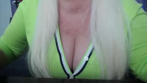 KamaliaSim online show from February 23, 2025, 10:09 pm