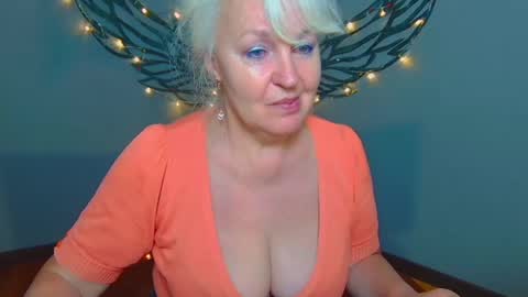 Snapshot of kamaliasim chatting on May 30, 2026, 6:38 pm KamaliaSim online show from May 30, 2026, 6:38 pm