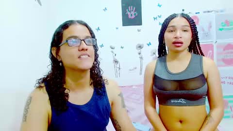 Dante and Carolina independient model online show from December 29, 2024, 12:09 am