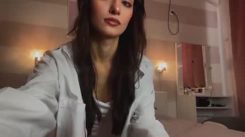 Snapshot of kamilamila chatting on August 3, 2026, 10:10 am kamilamila online show from August 3, 2026, 10:10 am