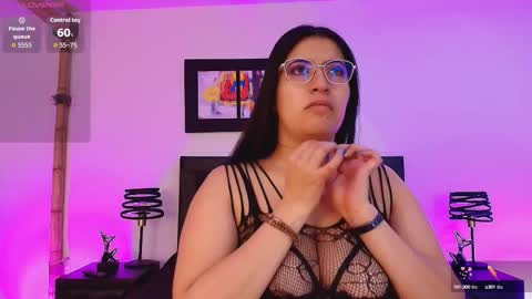 Miss kamile online show from September 25, 2025, 11:36 am