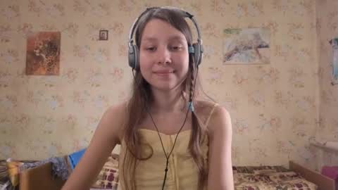 Snapshot of kamisalling chatting on October 3, 2025, 6:21 am Mari  Simmons online show from October 3, 2025, 6:21 am