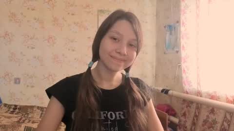 Snapshot of kamisalling chatting on October 15, 2025, 6:13 am Mari  Simmons online show from October 15, 2025, 6:13 am