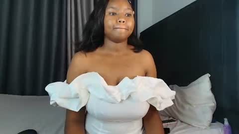 kandy_sweetss online show from June 9, 2026, 6:30 pm