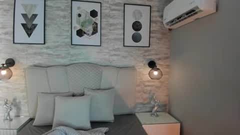 Kanna  online show from December 18, 2025, 11:49 am