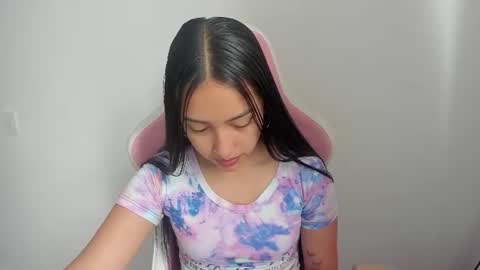 Snapshot of karely_sweet_ chatting on July 2, 2026, 2:23 pm karely_sweet_ online show from July 2, 2026, 2:23 pm
