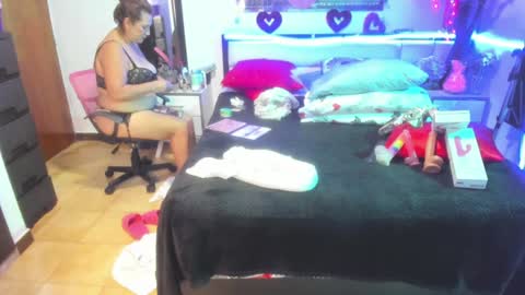 Karen online show from December 3, 2024, 3:30 am