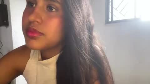 Snapshot of kariina_candy chatting on June 18, 2026, 8:57 pm kariina candy and fox online show from June 18, 2026, 8:57 pm