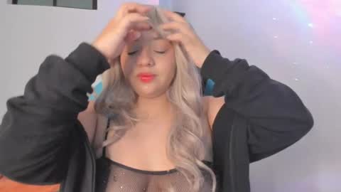 kariina_wong online show from May 10, 2026, 3:23 am
