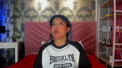 Karina online show from November 4, 2025, 7:24 pm