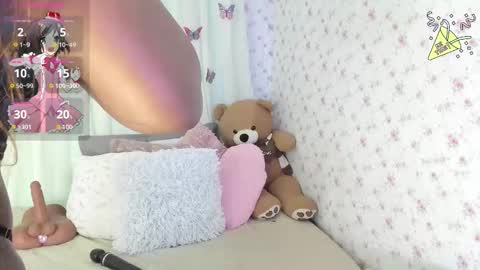 Karina online show from November 20, 2025, 10:59 am