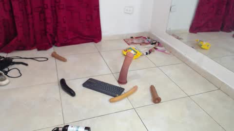 KarinaSimonz online show from February 28, 2025, 8:39 pm