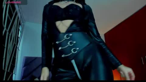 KARINNA  RAVEN online show from May 23, 2026, 10:03 pm
