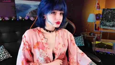 Snapshot of karkadeshk chatting on November 14, 2025, 10:03 am karkadeshk online show from November 14, 2025, 10:03 am