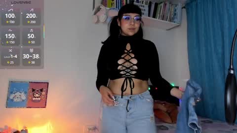 Snapshot of karla__1 chatting on January 19, 2025, 4:12 am Ill be on at sunday see u Lynn  Could u help me to reach 100 Thmbs upp plssss   Independent girl 3 online show from January 19, 2025, 4:12 am